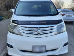 Фото авто Toyota Alphard