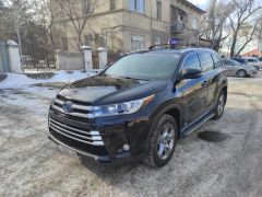 Photo of the vehicle Toyota Highlander