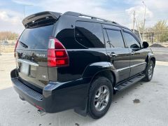 Photo of the vehicle Lexus GX