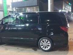 Фото авто Toyota Alphard