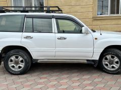 Сүрөт унаа Toyota Land Cruiser