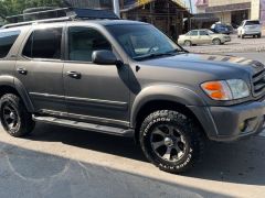 Сүрөт унаа Toyota Sequoia