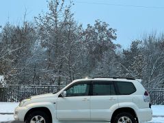 Photo of the vehicle Toyota Land Cruiser Prado