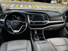 Сүрөт унаа Toyota Highlander