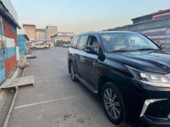 Photo of the vehicle Lexus LX