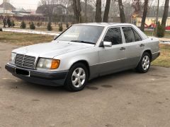 Сүрөт унаа Mercedes-Benz W124