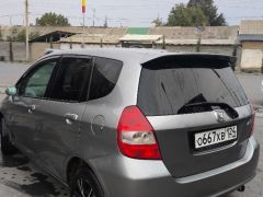 Фото авто Honda Fit