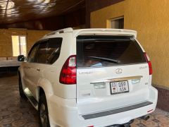 Photo of the vehicle Lexus GX