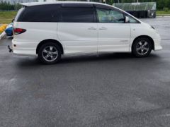 Photo of the vehicle Toyota Estima