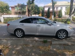 Photo of the vehicle Lexus ES