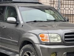 Фото авто Toyota Sequoia