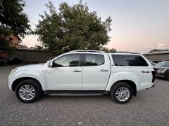 Photo of the vehicle Isuzu D-Max