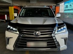 Photo of the vehicle Lexus LX