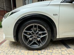 Сүрөт унаа Infiniti Q30