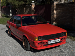 Photo of the vehicle Audi 80