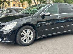Photo of the vehicle Mercedes-Benz R-Класс
