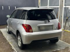 Фото авто Toyota Ist