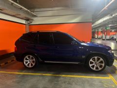 Photo of the vehicle BMW X5