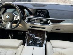 Photo of the vehicle BMW X7