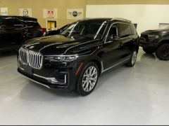 Photo of the vehicle BMW X7