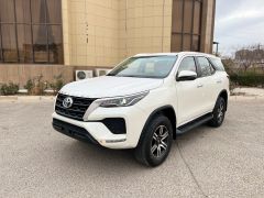 Сүрөт унаа Toyota Fortuner