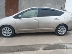 Фото авто Toyota Prius