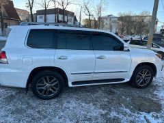 Photo of the vehicle Lexus LX