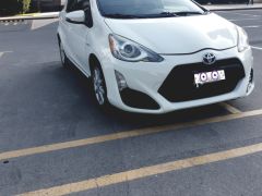 Фото авто Toyota Prius c