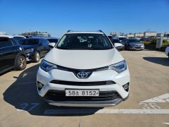 Сүрөт унаа Toyota RAV4