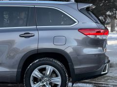 Photo of the vehicle Toyota Highlander