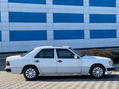 Сүрөт унаа Mercedes-Benz W124