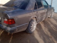 Сүрөт унаа Mercedes-Benz W124