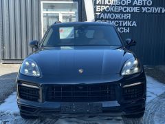 Photo of the vehicle Porsche Cayenne