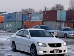 Photo of the vehicle Toyota Crown