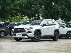 Сүрөт унаа Toyota RAV4