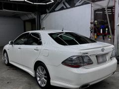 Photo of the vehicle Toyota Crown