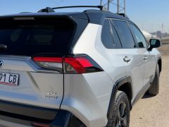 Сүрөт унаа Toyota RAV4