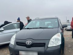 Сүрөт унаа Toyota Corolla Verso