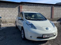 Фото авто Nissan Leaf