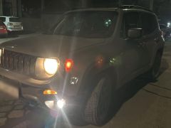 Сүрөт унаа Jeep Renegade