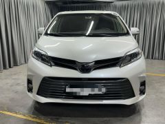 Сүрөт унаа Toyota Sienna