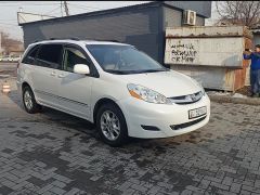 Фото авто Toyota Sienna