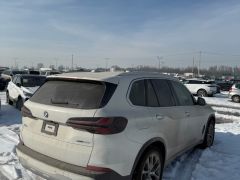 Photo of the vehicle BMW X5