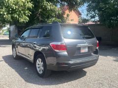 Сүрөт унаа Toyota Highlander