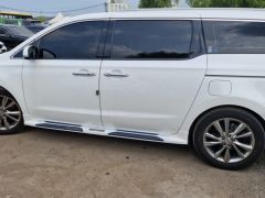 Сүрөт унаа Kia Carnival