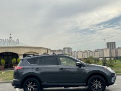 Сүрөт унаа Toyota RAV4