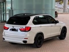 Photo of the vehicle BMW X5