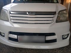 Photo of the vehicle Toyota Noah