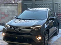 Сүрөт унаа Toyota RAV4