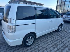 Сүрөт унаа Toyota Voxy